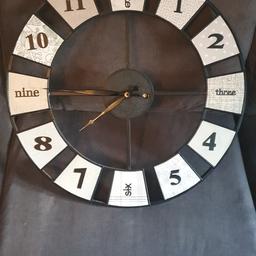 approx 50cm diametre
lovely clock - different patterns behind each number as shown in pics
small paint chip out of no.11 - easy to fill in but reflected in price
working fine - battery included - selling as redecorating
asking £12 ono
collection only