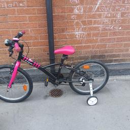 Child bike for 5-9 with stabilisers.
Collection from west Dulwich
25 ono