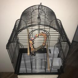 Medium bird cage comes with food and treats for the birds and vitamins comes with wooden sticks for the birds to stand on and 2 containers that have water and bird seed in and with a bird swing as well. It’s in great condition no scratches or marks
(BIRDS NOT INCLUDED)