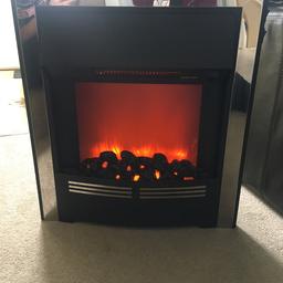 Great condition electric fire in great condition very warm heat inset design.Serious offers only.Height is 23 inch and width 21inch