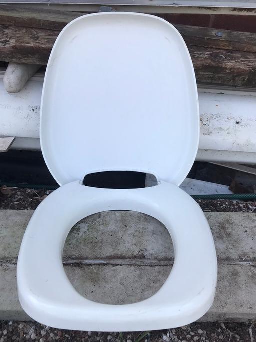 Buy & Sell West Midlands Dudley - Photos for Caravan toilet seat