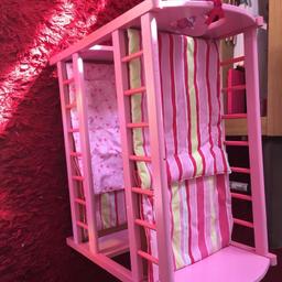 Dolls bunk beds with bedding 
Comes as in the photo
Collection only
