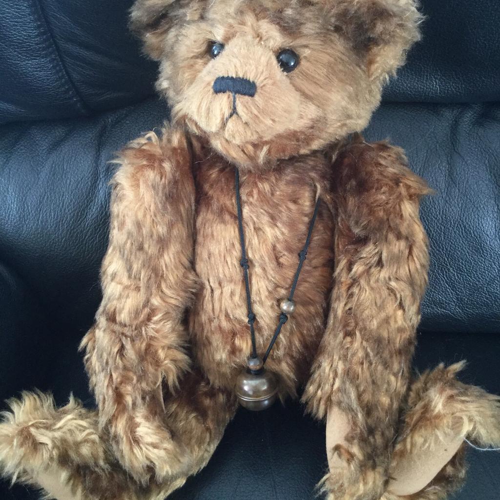 Excellent condition
Highly collectible bear
Comes with tags bag and poem
£4 P&P
Make excellent present