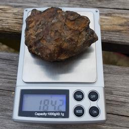 Meteorite Iron Stone with chondrules
very heavy and magnetic.
184gr