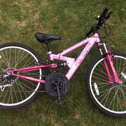 Twin suspension girls bike
18 gears
Brakes and tyres in excellent condition
Suit age range 8 to 12