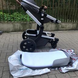 I’m shelling this pushchair in very good condition,almost new