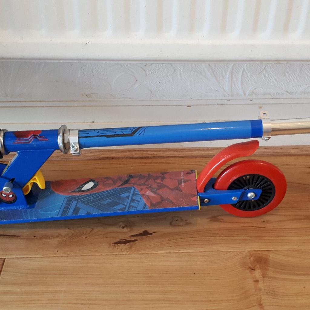 Brand new scooter. Took out of box but my son never took to it. Perfect for the school run, family walks or just for zooming around the park, It has easy grip handles and adjustable handlebar height. You can fold it down for easy storage when not in use. 2 wheels. Anti-slip footplate. Rear footbrake. Size H 77.5cm, W 67cm. Weight 2.8kg. Maximum user weight: 50kg.