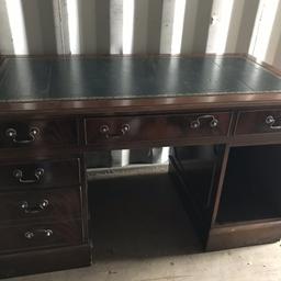Beautiful old piece
In 3 sections
Delivery extra