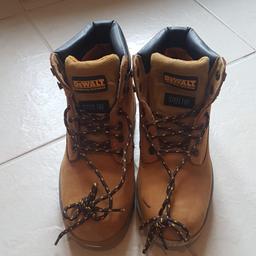 Dewalt Size 5 Boots Unisex. One scuff mark from storage. Never been used. Steel Cap Toe. Tried on for work once and never went back. Antibacterial soles inside. Originally £39.99