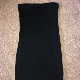 Black Boob tube dress 
Boohoo size 8 
Worn once