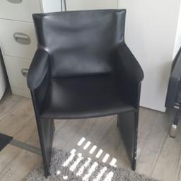 Pasqualina lounge armchair with steel frame and covered in heavy leather by Enrico Pellizzoni

Small armchair suitable for waiting and lounge areas.

Condition is like new.

Ready for collection

£249