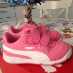 Vendo scarpe Puma,numero 25,colore rosa e bianco,come nuove!