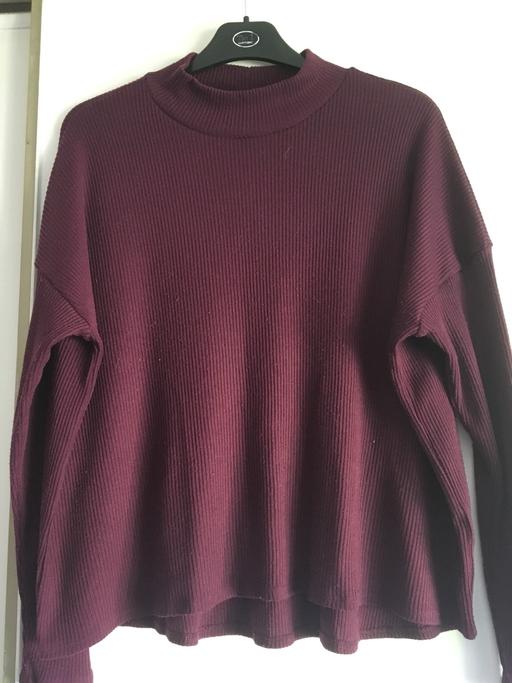 Buy & Sell Hertfordshire Broxbourne - Photos for H&M Burgundy Turtleneck Jumper