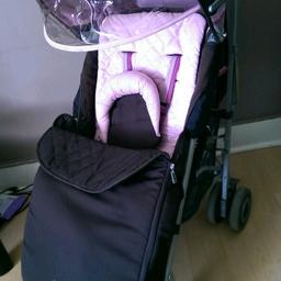 New born stroller
Comes with
New born head rest - new
Raincover - new
Reversible seat liner
Apron
Stroller bag
Extendable hood
Collection only