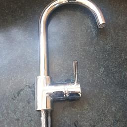 Very high quality kitchen tap. Used but was removed from our kitchen as we have had a new one installed. RRP £139.

£35 ovno