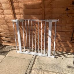 Safety gate for children
Collection from sn3 park north
Measurements on pictures