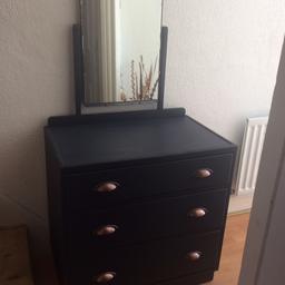 Refurbished WW2 utility dresser table. 
Painted in Fusion mineral paint - Midnight blue.
New handles have been put on the drawers for a more elegant sophisticated look.
Very sturdy piece of furniture with oak wood.

Mirror can be detached if it is not wanted (please inform me before pick up as I will require time to dismantle and paint where the support arms are.)

https://www.tapatalk.com/groups/theroyalwindsorforum/utility-furniture-and-other-household-goods-some-m-t1874.html#.UxpzUIX1ZsE