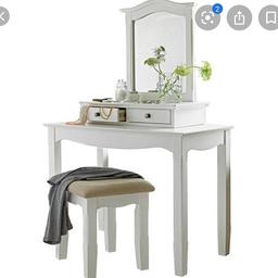 White dressing table for sale
Comes with mirror and stool
Very Good condition
Collection only
