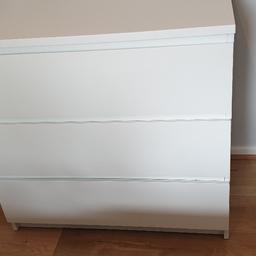 White Ikea Chest of Drawers

It works great but it is chipped on the left corner as shown in the pictures.

* it can be delivered if not too far *