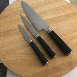 Drei Messer
schneiden sehr gut
Nur Abholung 