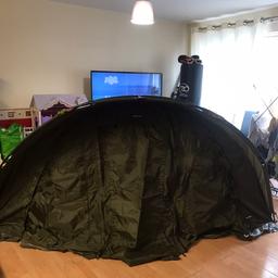 Used twice so this bivvy is in great condition. Advanta 1 man protector extreme with peak
Pegs and groundsheet 
Collection from Greenwich London se10