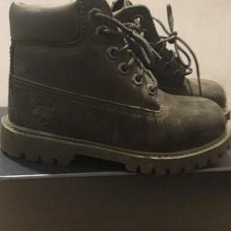 ORIGINAL Timberlands
Full Black, Leather upper.
Purchased from JD Sports (Oxford St)
Infant size: UK10.
Still selling in major retailers at £50 and above -JD Sports.

Mint condition.
please note no box for these boots.

Reasonable offers welcome.