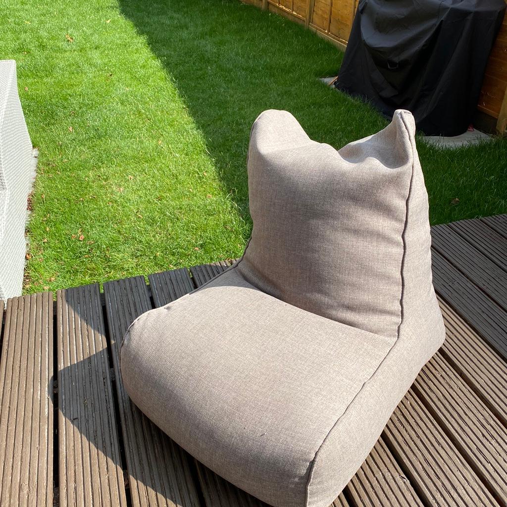 Large chair bean bag.
Smoke free home.
Collection only