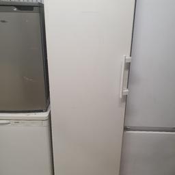 fully working fridge in good condition 
All drawers and shelves intact
175x54cm
3 months replacement if it breaks down
can deliver depending on location