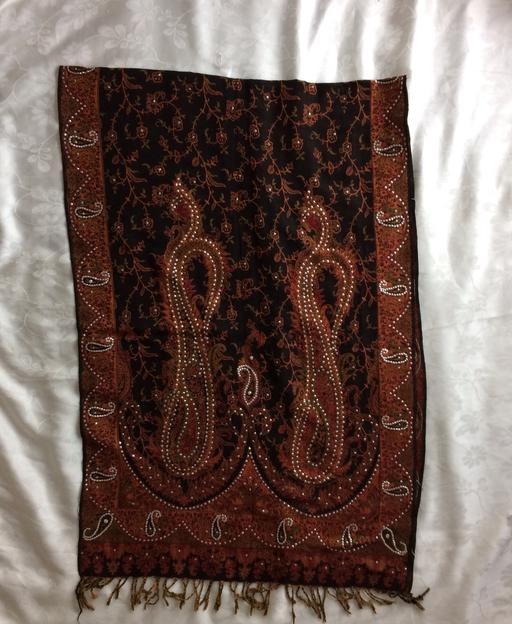 Buy & Sell West London Hillingdon - Photos for Fancy shawl one size