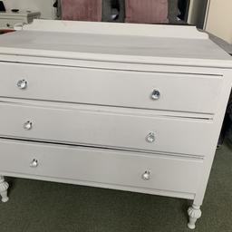 Upcycled chalk grey drawers 
Just need to sand down middle drawer so it shuts properly 
Collection only 
Brand new handles put on it