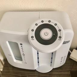Tommee Tippee prep machine 
Barely used 
White 
With new filter
