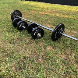 Barbell and dumbbell set of weights
Includes:
2 dumbbells
2 spin lock clips
1 main bar
4x2.5kg
2x7.5kg
4x1.25kg
Approx 40kg
Local pick up only 
Cash on collection please