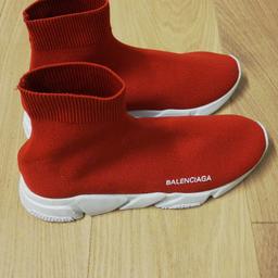 Es sind rote fake Balenciaga speed trainer. Größe 41. 
Erst einmal getragen noch in einem super Zustand.
In Dornbirn abzuholen.
Preis Verhandelbar.