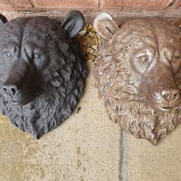 good detailed heads of two lions and two bears. one still in box.

£50 each 