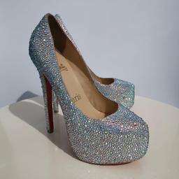 Christian Louboutin Daffodile Crystal Pumps SIZE 3 , 36 EU , used but in very good condition.