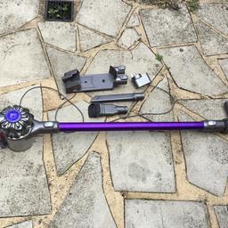 Dyson cordless vacuum v6 in good working condition. New replacement battery fitted.
Collection only from BR1