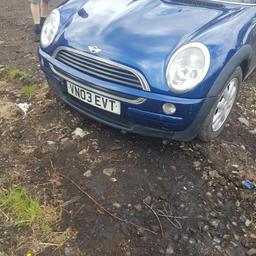 Hello, welcome to my ad. Here we have a mini one, 1.6 petrol, automatic. It's got ac,electric windows, psh and there is alot of paper work with this car. It has just had 4 x brand new tyres aswell. Mileage is 111150k, and MOT is until october 2020. It is a very clean car for its age and drive great first 2 see will buy 1100 ovno.