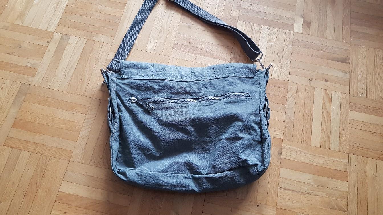 Wo bekommt man die Umhängetasche günstig/Fake her? (billig, Tasche, grau)