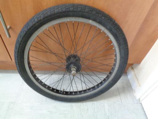 Buy & Sell Greater Manchester Manchester - Photos for 20 inch bike FRONT bolt-on wheel