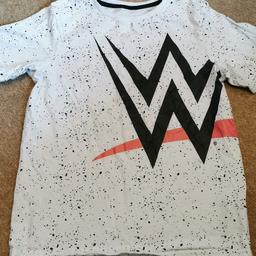 WWE boys top
good condition
size 12-13 years but I'd say it's more a 10-12

collection only