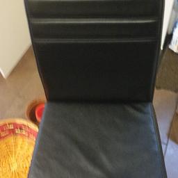 2 brand new harvey alcora dining chair

picture is opened but item i am selling is boxed up and sealed

offer welcome 

pickup from ol4 or can deliver local for small fee 

paid 150 in harveys