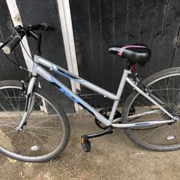 Great condition Apollo lady’s bike
All works no faults ready to ride away 
Taken up space as not used 
£125 cash on collection