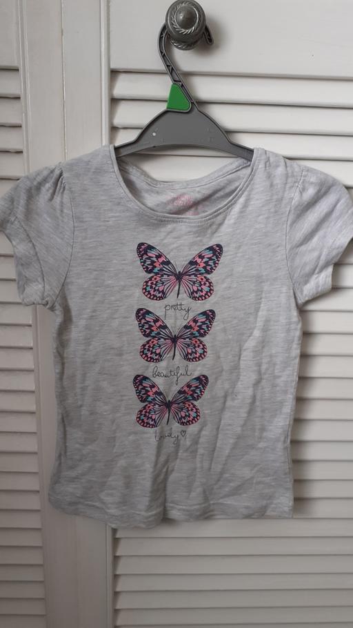 Buy & Sell Tyne and Wear Sunderland - Photos for Girls T Shirt (4 to 5yr old)