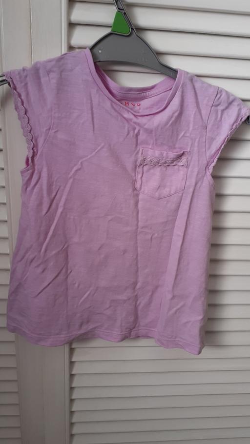 Buy & Sell Tyne and Wear Sunderland - Photos for Girls T Shirt (4 to 5yr old)