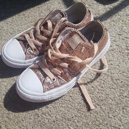 rose gold glitter converse , good condition size 11 
clean