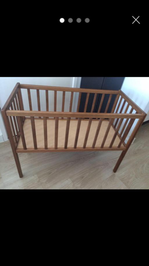 Buy & Sell East London Upton Park - East London - Photos for KIDDICARE CRIB BROWN VERY GOOD CONDITION