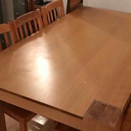 Big oak dinning table 40 inch width, 70inch length
Comes with six chairs excellent condition. all dismantled