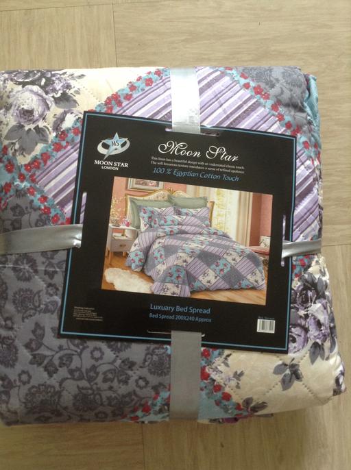 Buy & Sell East London Bromley by Bow - East London - Photos for double size bed throw (spread)