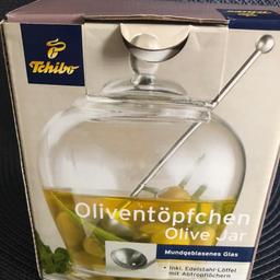 Oliven Töpfchen Olive Jar von Tchibo.Neu ,unbenutzt.Mund geblasenes Glas,inklusive Edelstahl Löffel mit Abtropflöchern .