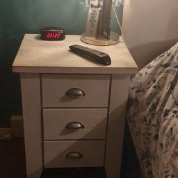x2 bedside tables
x1 chest of draws 
x1 tall single chest of draws

solid wood